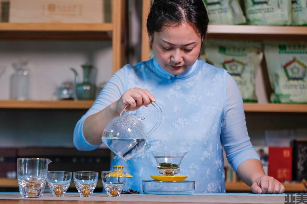 一缕茶香聚！东城镇竹篙山脚这间茶室不一般
